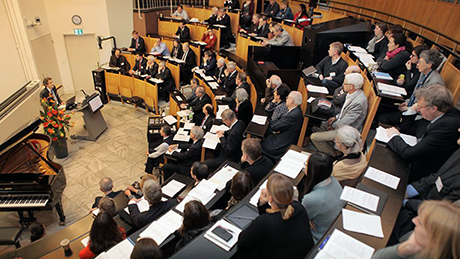 The image shows the award ceremony of the Brupbacher Prize for Cancer Research 2015. 