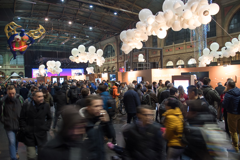 Erwies sich als Publikumsmagnet: Der Digitaltag im Zürcher Hauptbahnhof.