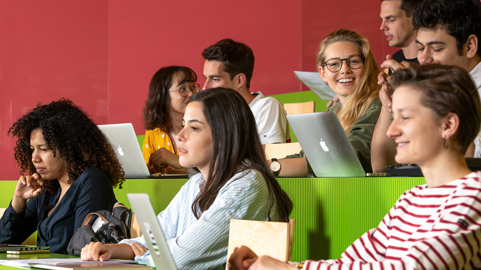 Die UZH verzeichnet in etwa gleich hohe Studierendenzahlen wie im Vorjahr.